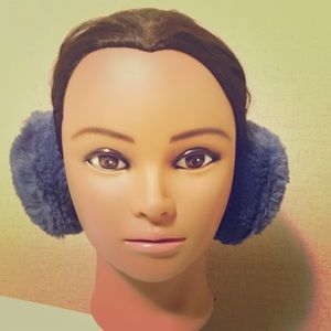 😍 NWOT Earmuffs 😍